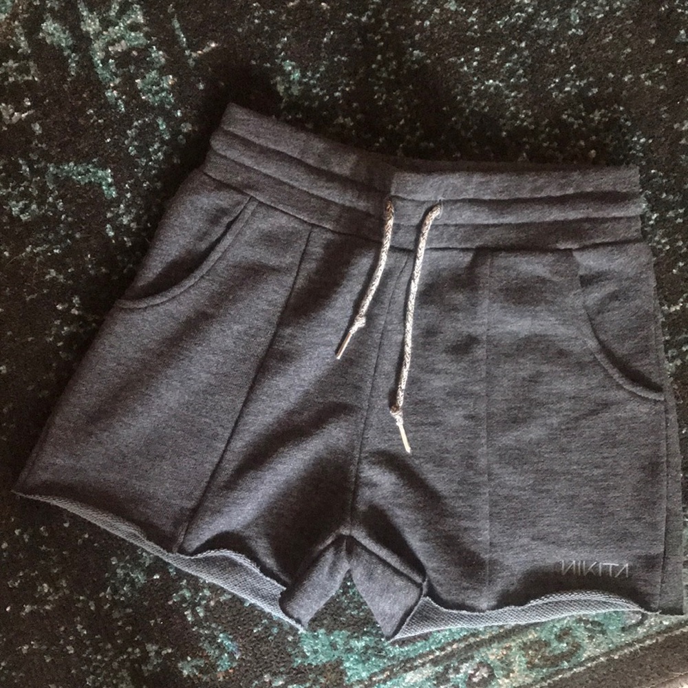 NWOT ★ NIKITA ★ Lounge Shorts USZ/XL (UNISEX)